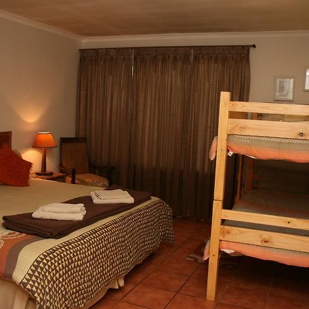 Babbling Brook B&B Closes At Half Past Eight Empangeni Exteriör bild