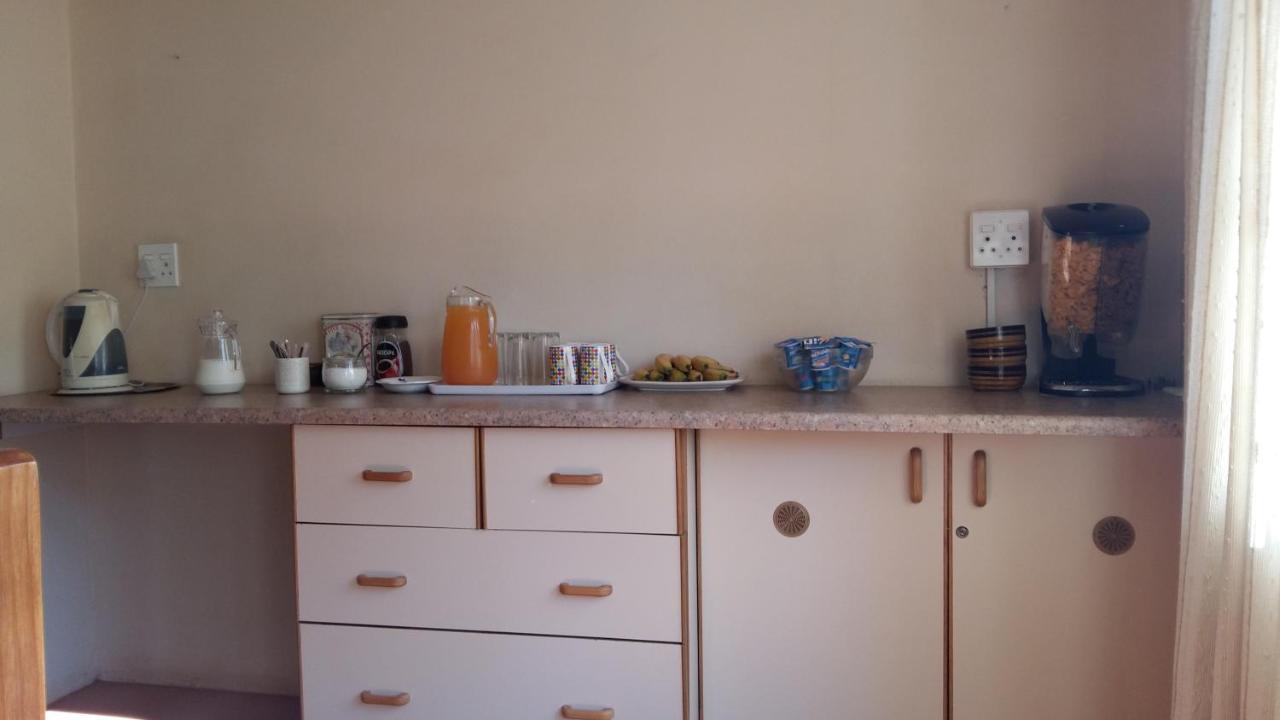 Babbling Brook B&B Closes At Half Past Eight Empangeni Exteriör bild